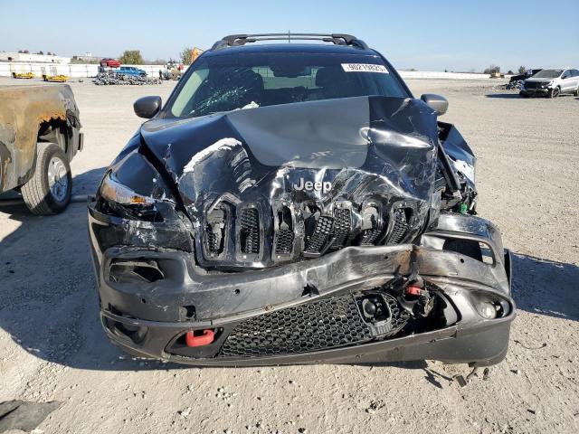 Photo 5 from auction – 2018 JEEP CHEROKEE T with VIN 1C4PJMBX1JD522790