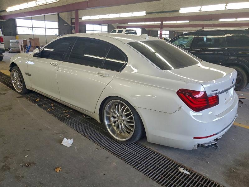 Photo 2 from auction – 2013 BMW 750 LXI with VIN WBAYF8C54DD140149