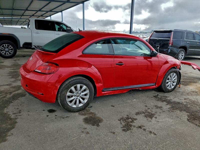 Photo 3 from auction – 2017 VOLKSWAGEN BEETLE 1.8 with VIN 3VWF17AT3HM609310