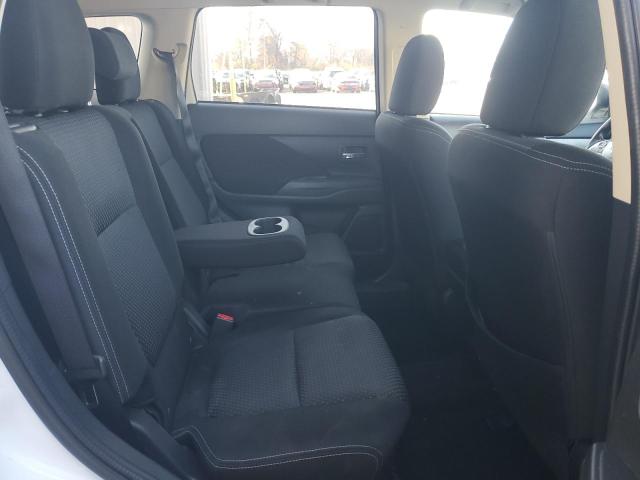 Photo 11 from auction – 2016 MITSUBISHI OUTLANDER with VIN JA4AZ3A33GZ017198