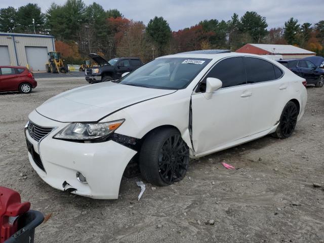 LEXUS ES 350 2013 with VIN JTHBK1GG2D2035885 - Photo from auction