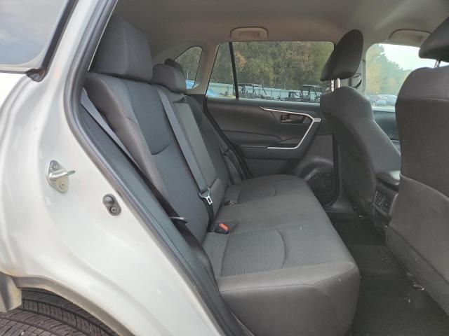 Photo 11 from auction – 2024 TOYOTA RAV4 LE with VIN 2T3H1RFV2RW361374