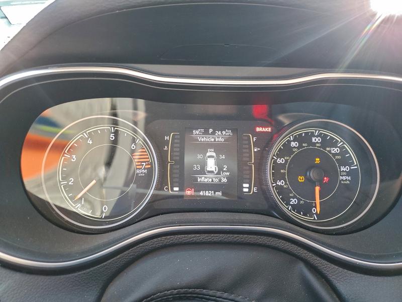 Photo 9 from auction – 2019 JEEP CHEROKEE L with VIN 1C4PJLLB2KD434782