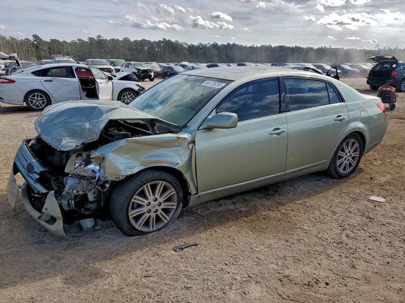 TOYOTA AVALON XL 2005 with VIN 4T1BK36B55U013528 - Photo from auction