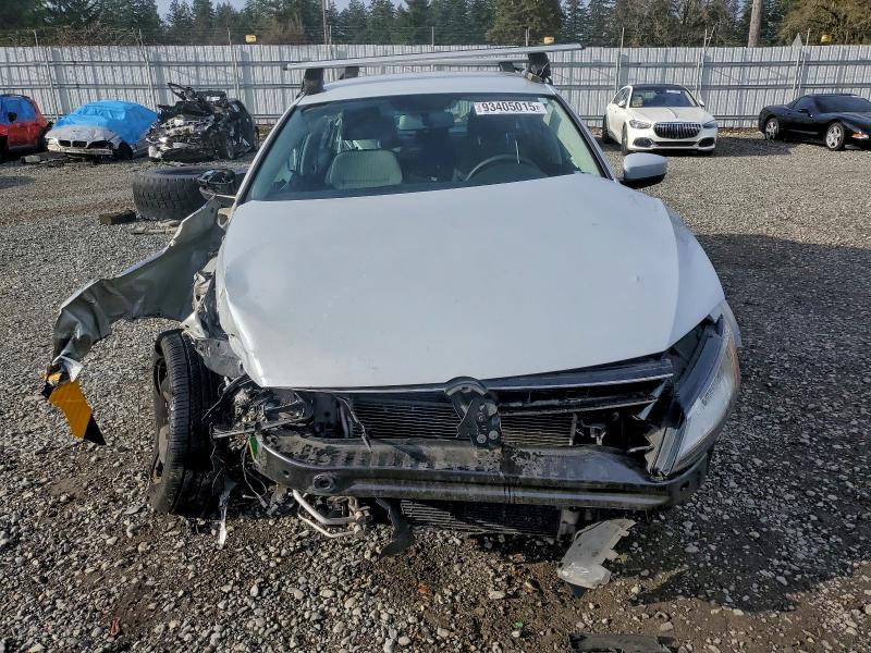 Photo 5 from auction – 2017 VOLKSWAGEN JETTA S with VIN 3VW2B7AJ8HM284499