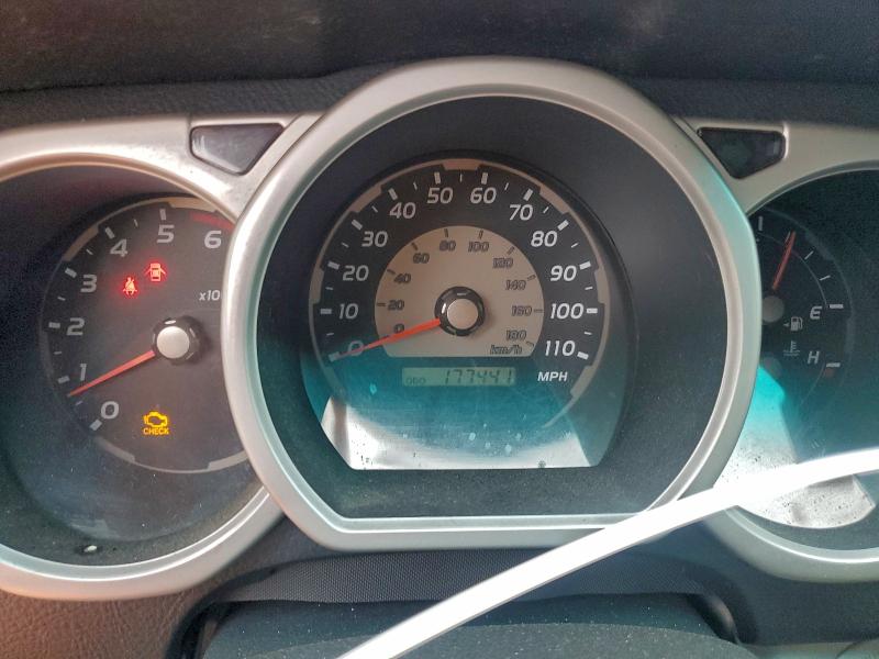 Photo 9 from auction – 2003 TOYOTA 4RUNNER SR with VIN JTEBU14R138005835