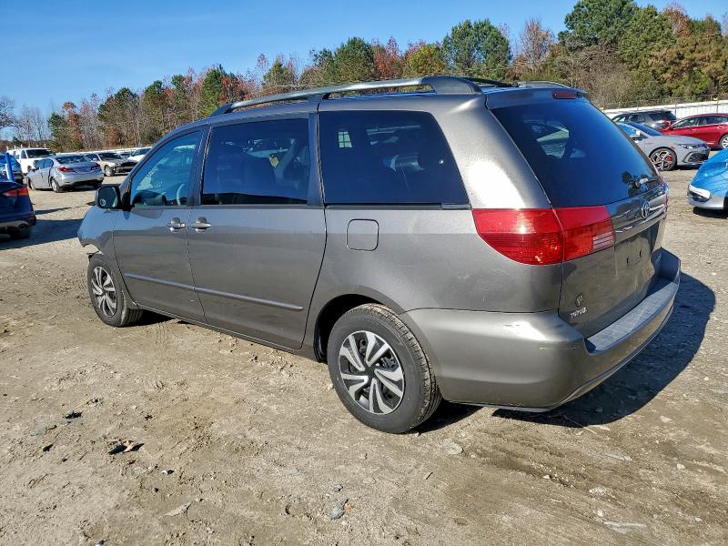 Photo 2 from auction – 2004 TOYOTA SIENNA with VIN 5TDZA23C44S058279