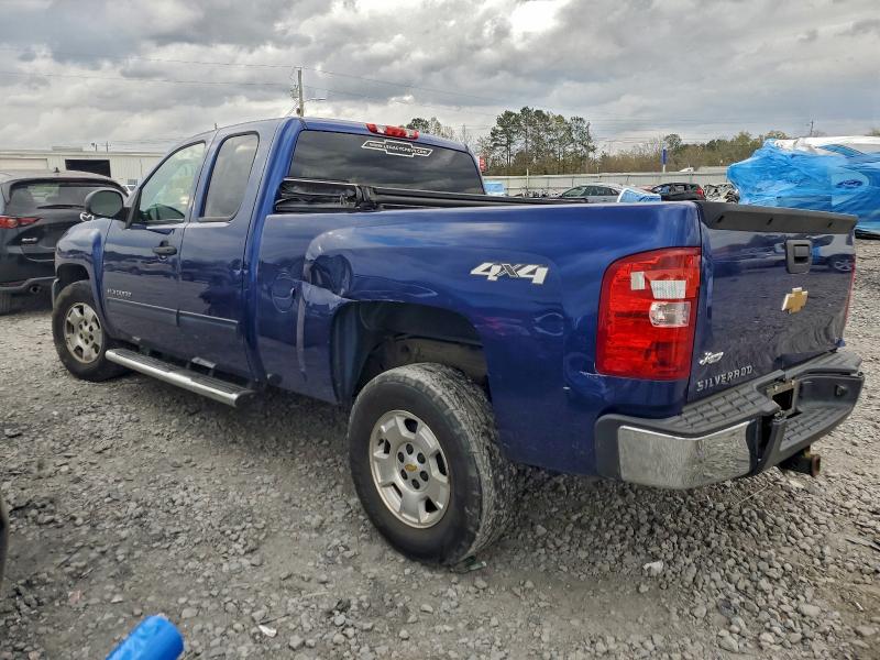 Photo 2 from auction – 2013 CHEVROLET SILVERADO with VIN 1GCRKSE76DZ289342