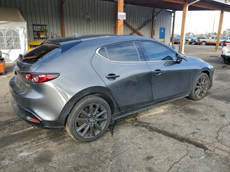 Photo 3 from auction – 2021 MAZDA 3 PREMIUM with VIN JM1BPAML0M1328811