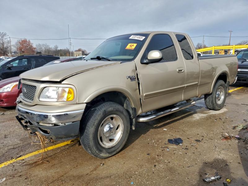 FORD F150 2000 с VIN 1FTRX18W2YNA77789 - Фото с аукциона