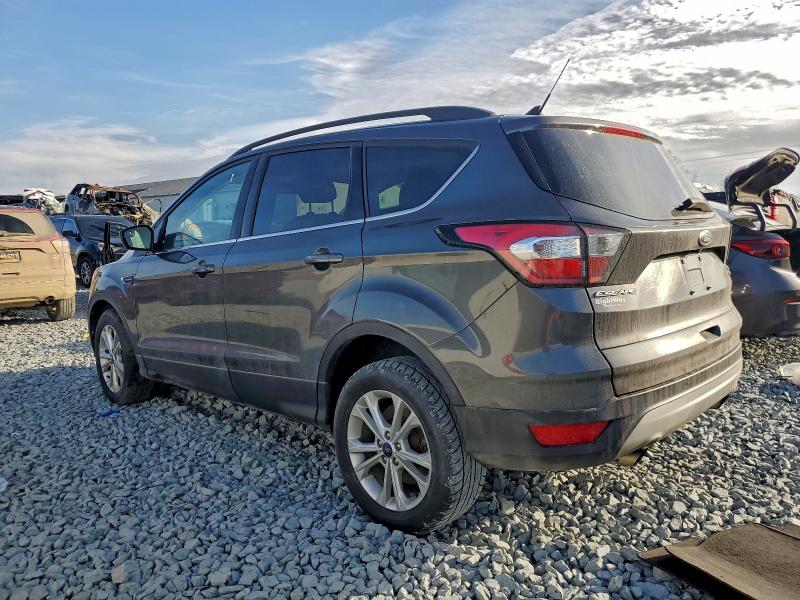 Photo 2 from auction – 2018 FORD ESCAPE SEL with VIN 1FMCU9HD6JUC04742
