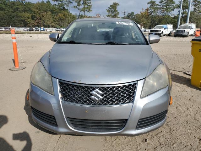 Zdjęcie 5 z aukcji – 2011 SUZUKI KIZASHI SE z VIN JS2RF9A32B6110847
