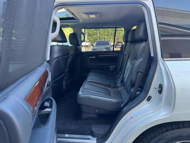 Photo 7 from auction – 2016 LEXUS LX 570 with VIN JTJHY7AX7G4189102
