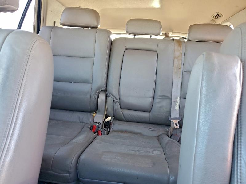 Photo 10 from auction – 2004 TOYOTA SEQUOIA SR with VIN 5TDZT34A74S216403