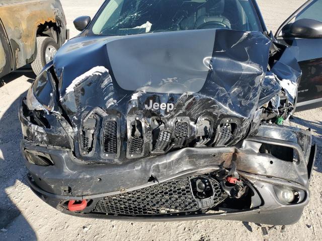 Photo 11 from auction – 2018 JEEP CHEROKEE T with VIN 1C4PJMBX1JD522790