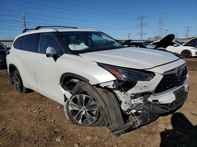 Photo 4 from auction – 2022 TOYOTA HIGHLANDER with VIN 5TDGZRBH6NS572643