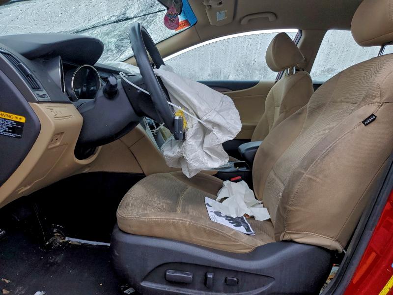 Photo 7 from auction – 2011 HYUNDAI SONATA with VIN KMHEC4A41BA017369