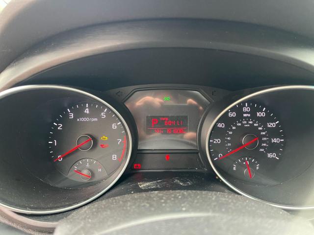 Photo 8 from auction – 2015 KIA SEDONA L with VIN KNDMA5C14F6016420