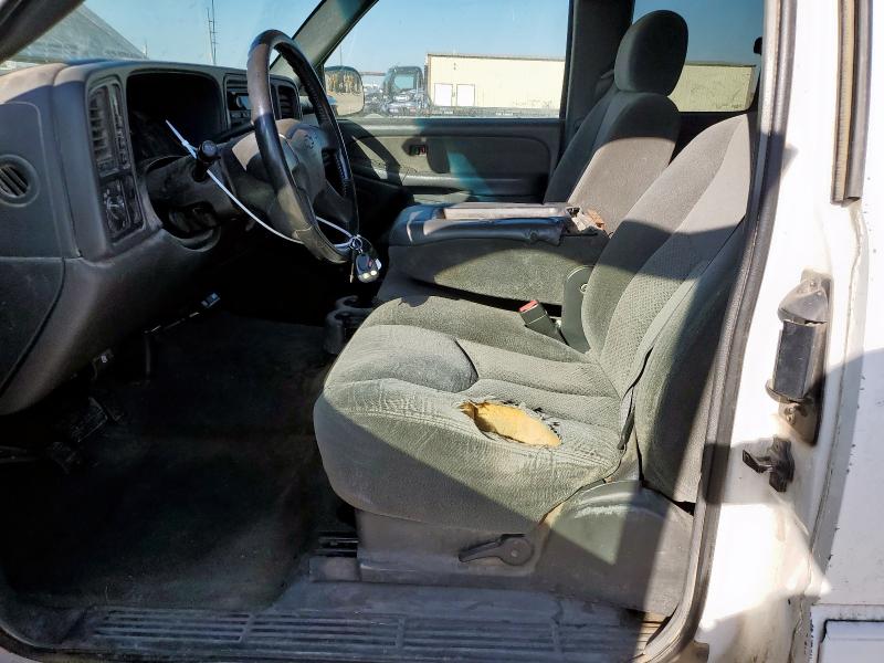 Photo 7 from auction – 2003 CHEVROLET 2500 with VIN 1GCHK29U63E102926