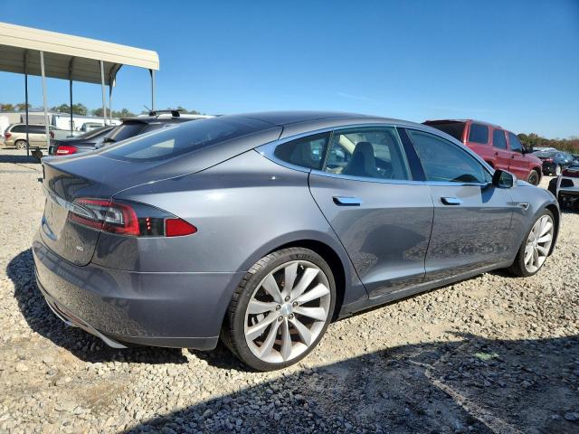 Photo 3 from auction – 2013 TESLA MODEL S with VIN 5YJSA1CN9DFP25669