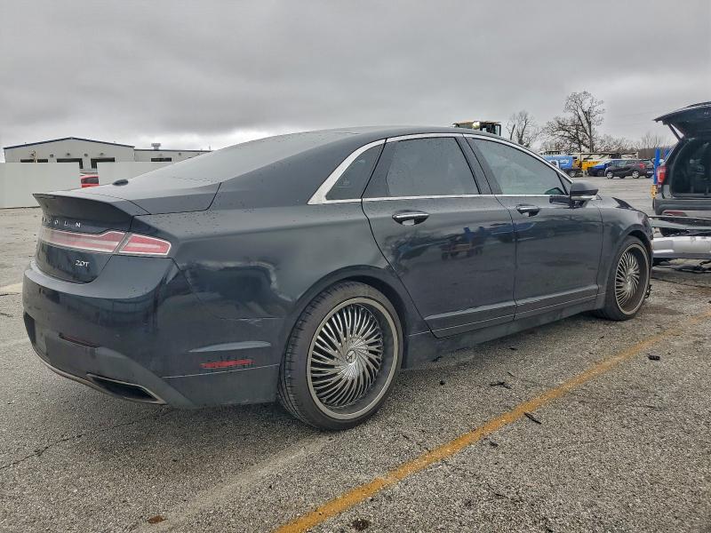 Photo 3 from auction – 2017 LINCOLN MKZ with VIN 3LN6L5E94HR624994