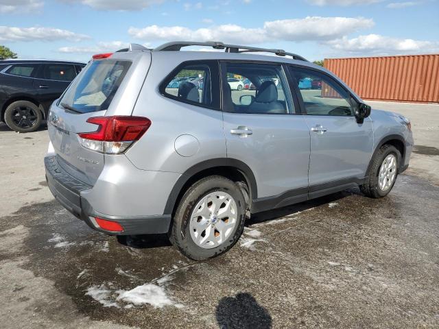 Photo 3 from auction – 2019 SUBARU FORESTER with VIN JF2SKACC5KH435214