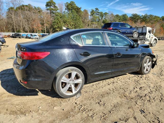 Photo 3 from auction – 2013 ACURA ILX 24 PRE with VIN 19VDE2E50DE000590