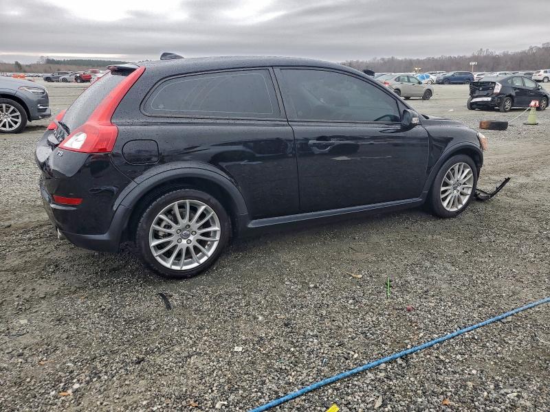 Photo 3 from auction – 2012 VOLVO C30 T5 with VIN YV1672MK9C2270067
