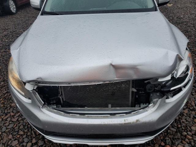 Photo 12 from auction – 2014 VOLVO XC60 T6 with VIN YV4902DZ4E2529861
