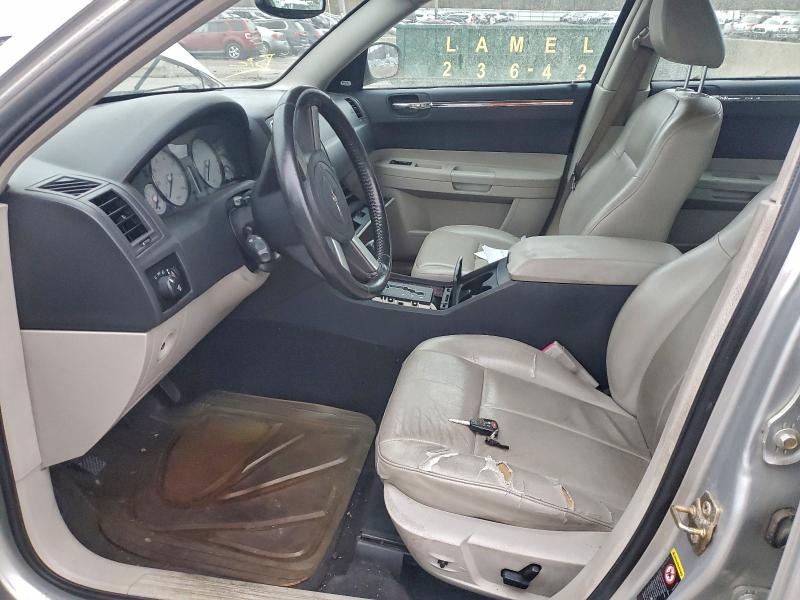 Photo 7 from auction – 2005 CHRYSLER 300 with VIN 2C3AK53G95H624827
