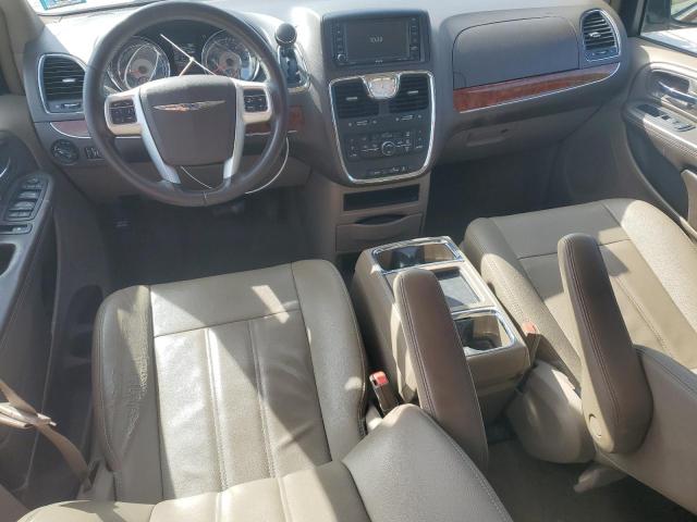Photo 8 from auction – 2016 CHRYSLER TOWN & COU with VIN 2C4RC1BG5GR300423