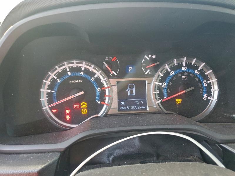 Photo 9 from auction – 2015 TOYOTA 4RUNNER SR with VIN JTEBU5JR5F5249764
