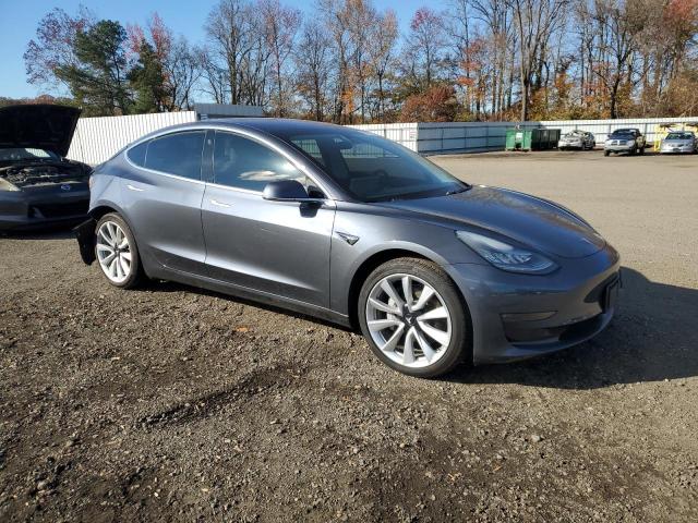 Photo 4 from auction – 2019 TESLA MODEL 3 with VIN 5YJ3E1EB2KF192685