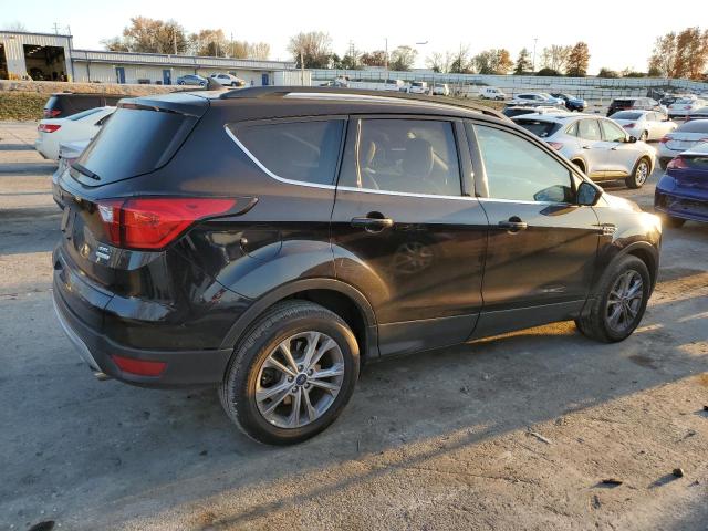 Foto 3 de la subasta – 2019 FORD ESCAPE SEL con VIN 1FMCU0HD2KUC33006