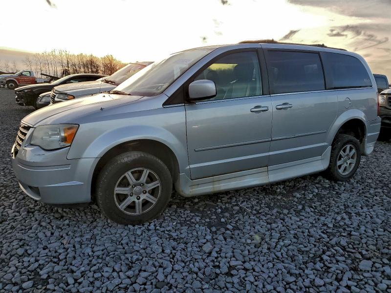 CHRYSLER TOWN & COU 2008 with VIN 2A8HR54P68R671292 - Photo from auction