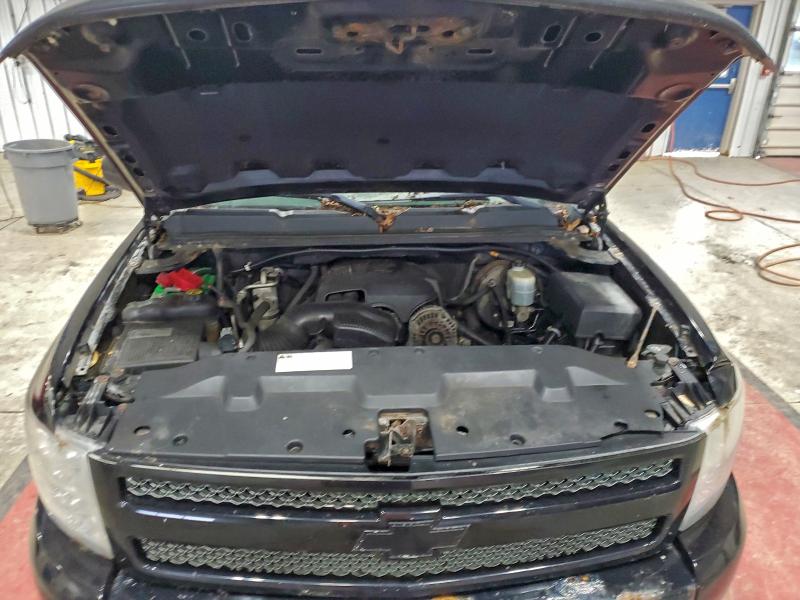 Photo 11 from auction – 2011 CHEVROLET SILVERADO with VIN 3GCPKSE30BG355854