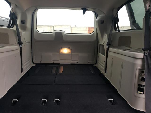 Photo 10 from auction – 2016 CHRYSLER TOWN & COU with VIN 2C4RC1BG1GR296483