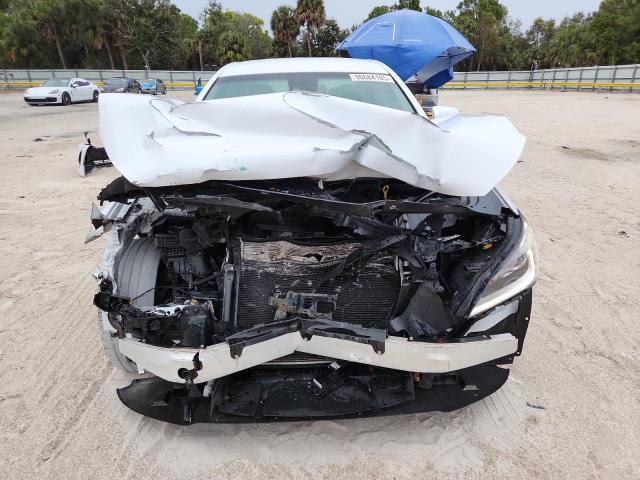 Photo 5 from auction – 2017 GENESIS G80 BASE with VIN KMHGN4JE0HU204704