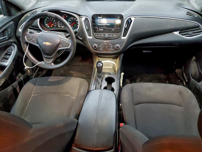 Photo 8 from auction – 2020 CHEVROLET MALIBU LT with VIN 1G1ZD5ST8LF067102
