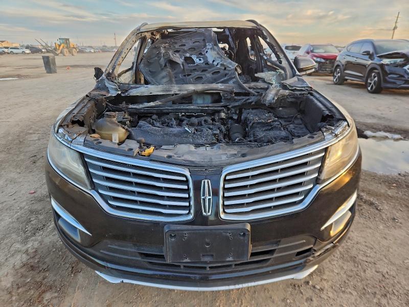 Photo 5 from auction – 2017 LINCOLN MKC RESERV with VIN 5LMCJ3C9XHUL35799