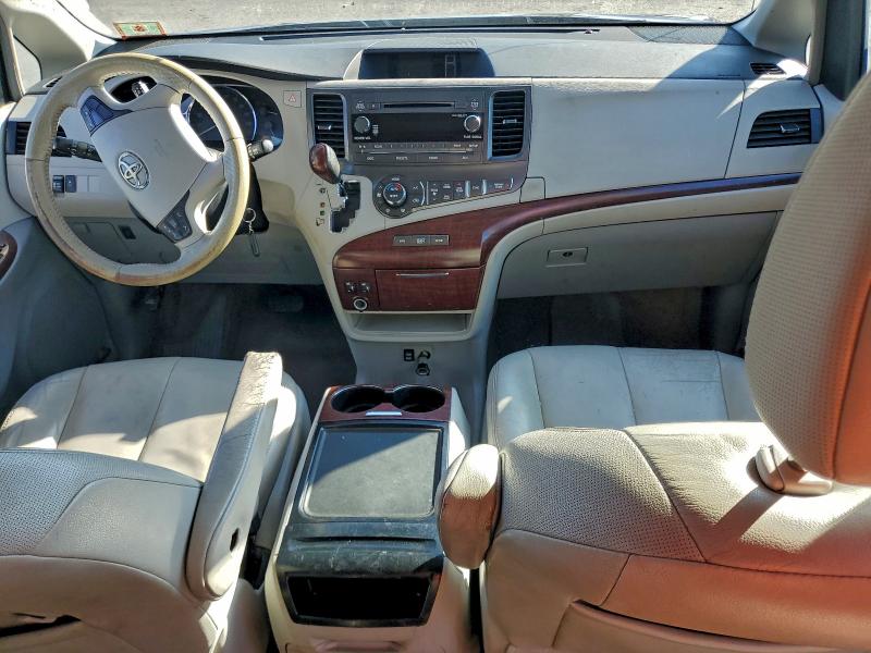 Photo 8 from auction – 2012 TOYOTA SIENNA XLE with VIN 5TDYK3DC8CS213931