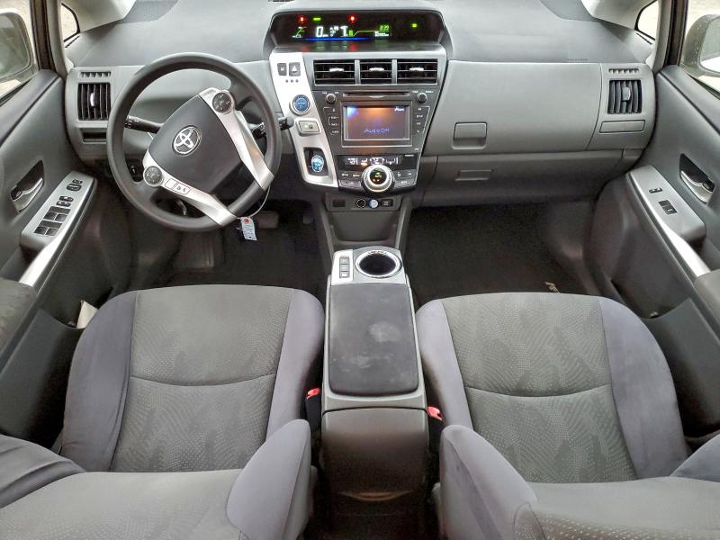 Photo 8 from auction – 2014 TOYOTA PRIUS V with VIN JTDZN3EU4E3321051