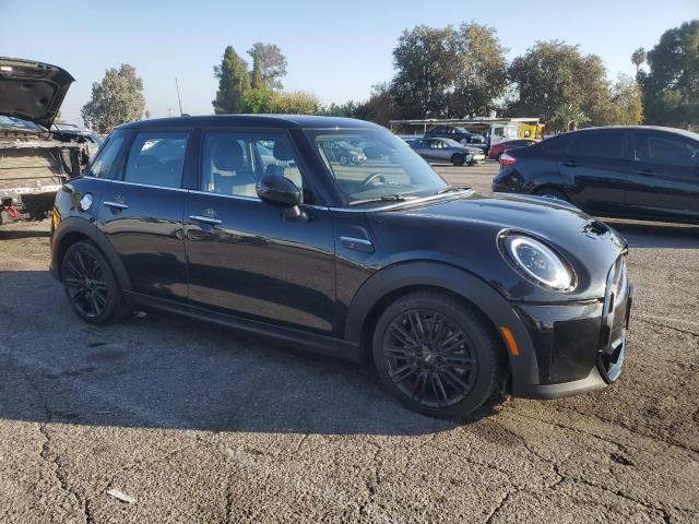Photo 4 from auction – 2023 MINI COOPER S with VIN WMW53DK01P2S53504
