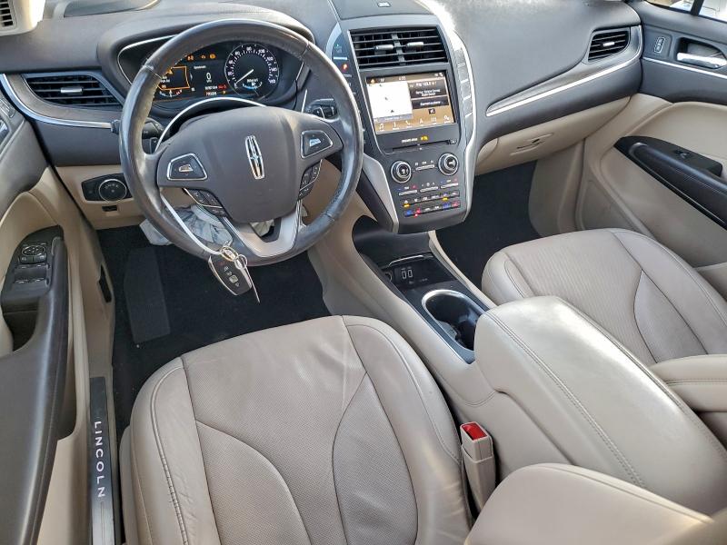 Photo 8 from auction – 2019 LINCOLN MKC RESERV with VIN 5LMCJ3C99KUL34649