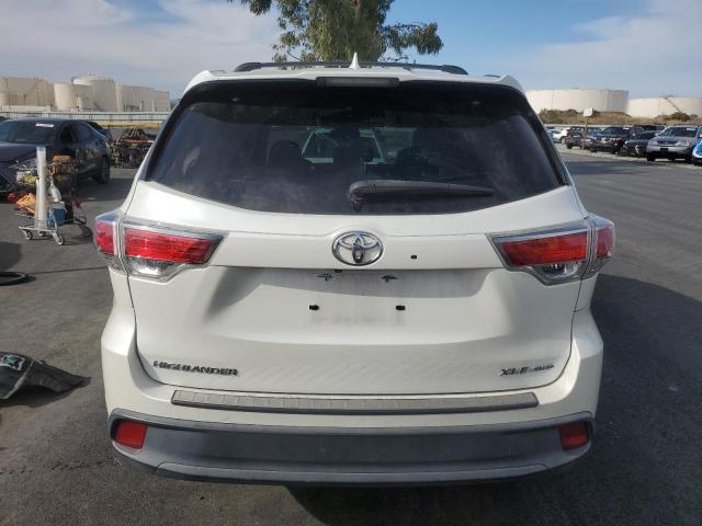 Foto 6 de la subasta – 2016 TOYOTA HIGHLANDER con VIN 5TDJKRFH6GS313996