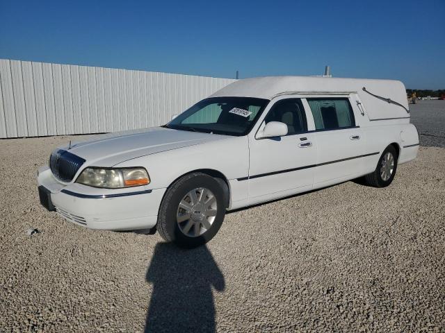 Photo 1 from auction – 2003 LINCOLN TOWN CAR E with VIN 1L1FM81WX3Y643636