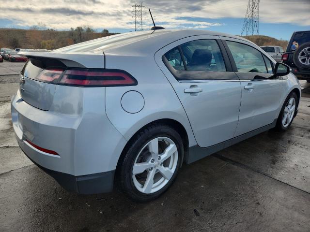 Photo 3 from auction – 2015 CHEVROLET VOLT with VIN 1G1RA6E46FU112802