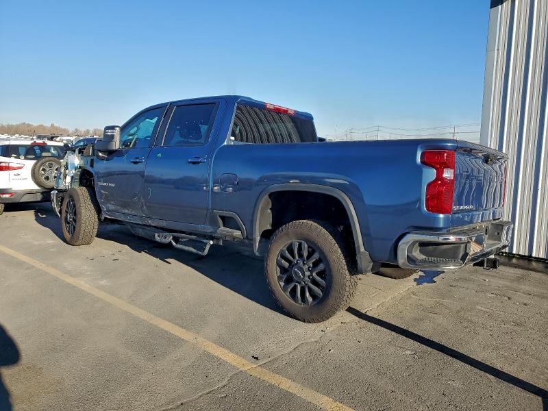 Photo 2 from auction – 2025 CHEVROLET SILVERADO with VIN 1GC4KNEY7SF342228