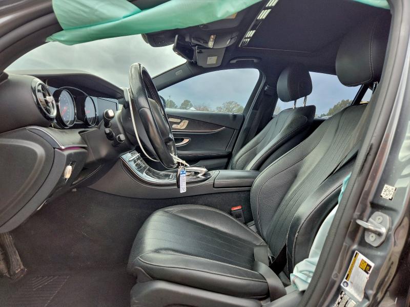 Photo 7 from auction – 2017 MERCEDES-BENZ E 300 with VIN WDDZF4JB8HA153699