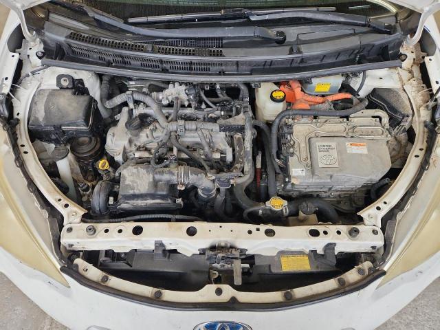 Photo 11 from auction – 2012 TOYOTA PRIUS C with VIN JTDKDTB32C1521502
